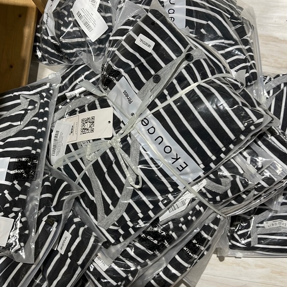 Black long sleeve short night dress 📦 - Picture 4 of 6